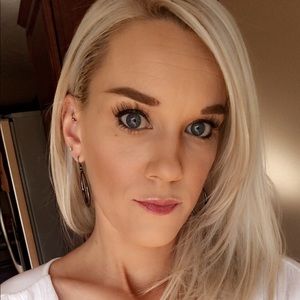 Meet your Posher, Leann